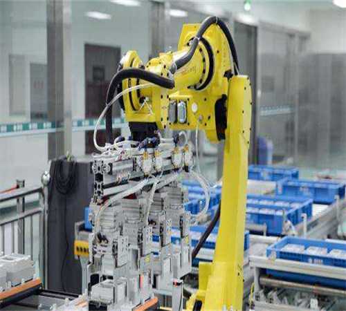 工业机器人代替人工的优势在哪