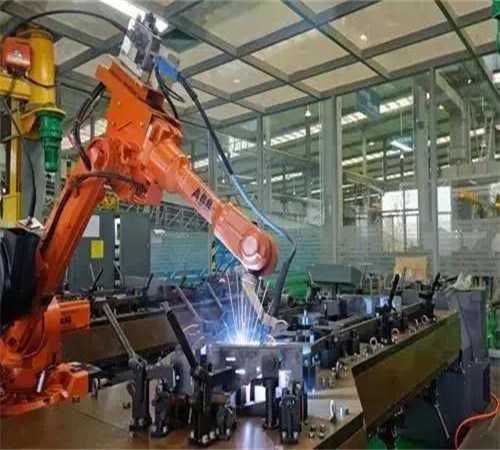 央视报道，普渡机器人亮相德国展会，中国生产的服务机器人正在引领世界潮流