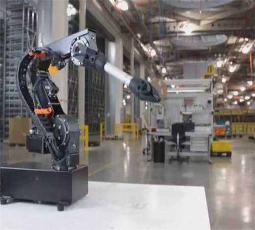 25家智能企业入驻璧山 机器人挑起产业大梁
