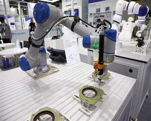 智能平台激光焊接机_技能，让生活更美好！吉利职院举行工业机器人焊接竞赛